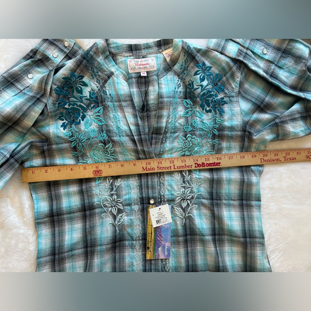 Panhandle Plaid Pearl Snap Shirt Size Medium NWT - Picture 14 of 16